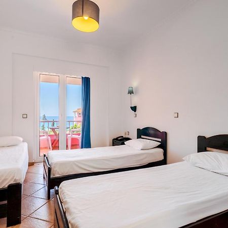 Pink Palace Beach Resort 아기오스고르디오스 외부 사진