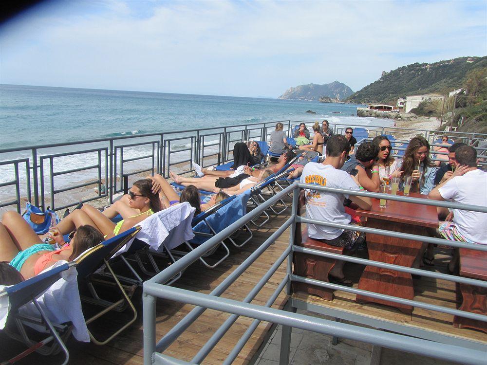 Pink Palace Beach Resort 아기오스고르디오스 외부 사진