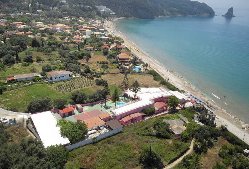Pink Palace Beach Resort 아기오스고르디오스 외부 사진